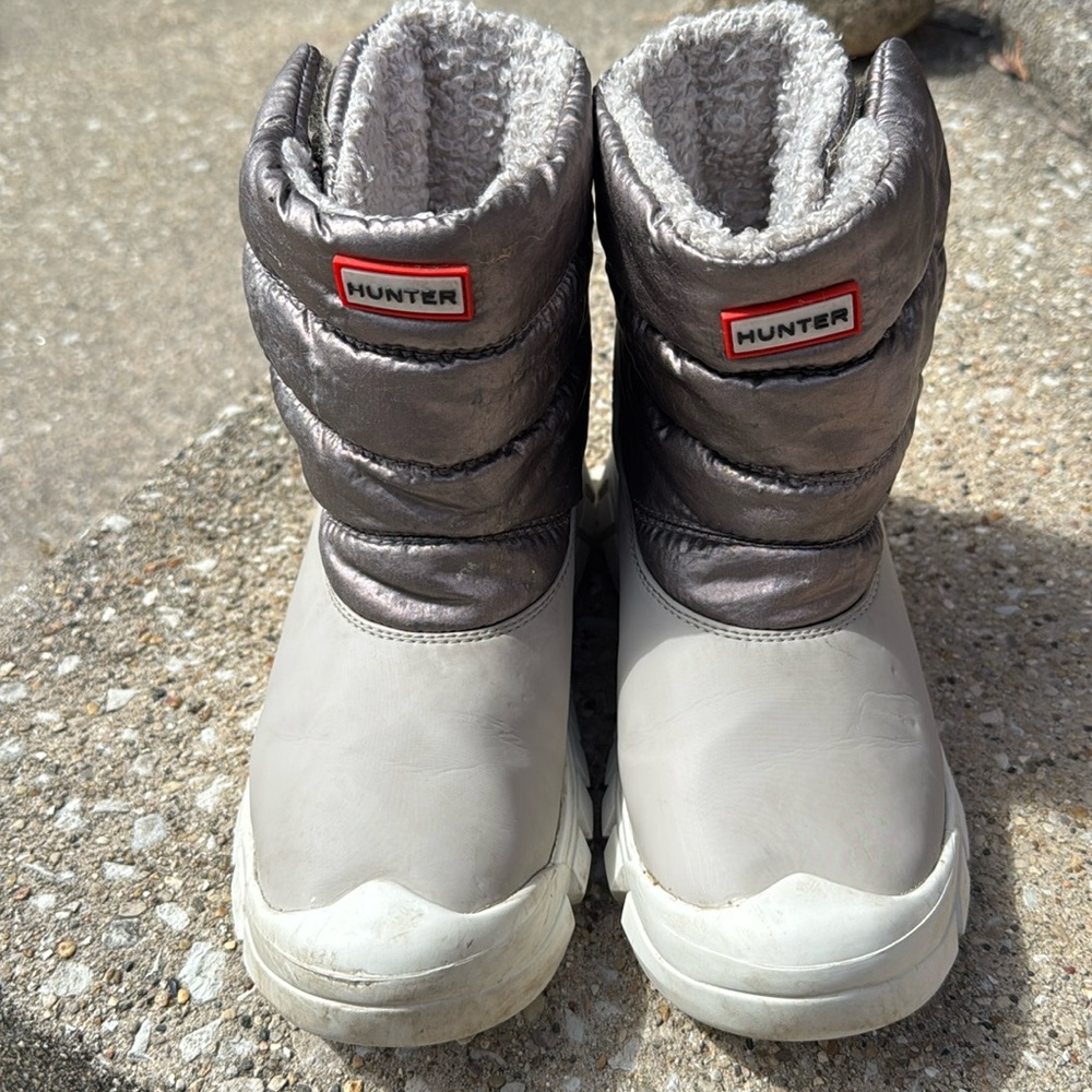 Hunter Kids Metallic Snow Boot EUC